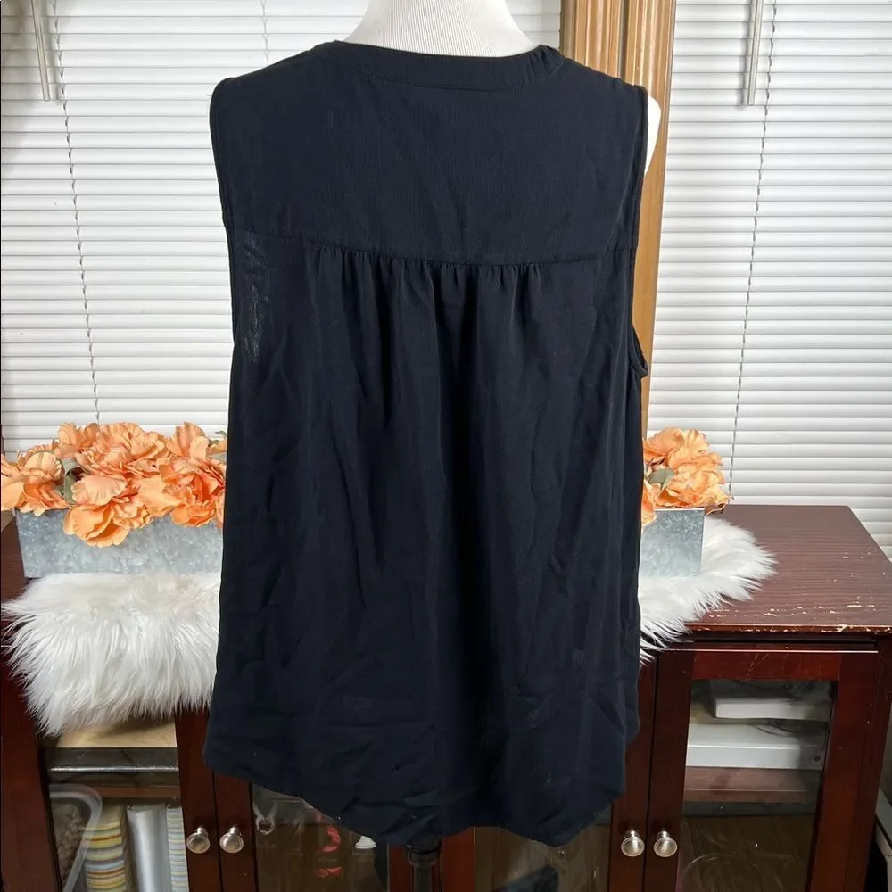 Torrid Harper Georgette Sleeveless Blouse Black Size 2 EUC - Picture 4 of 7